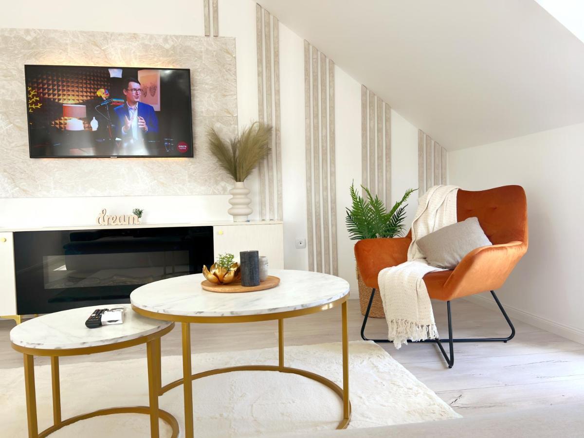 Studio Poienii - A Cozy Stay 5 Min Away From The Center Bistriţa Εξωτερικό φωτογραφία