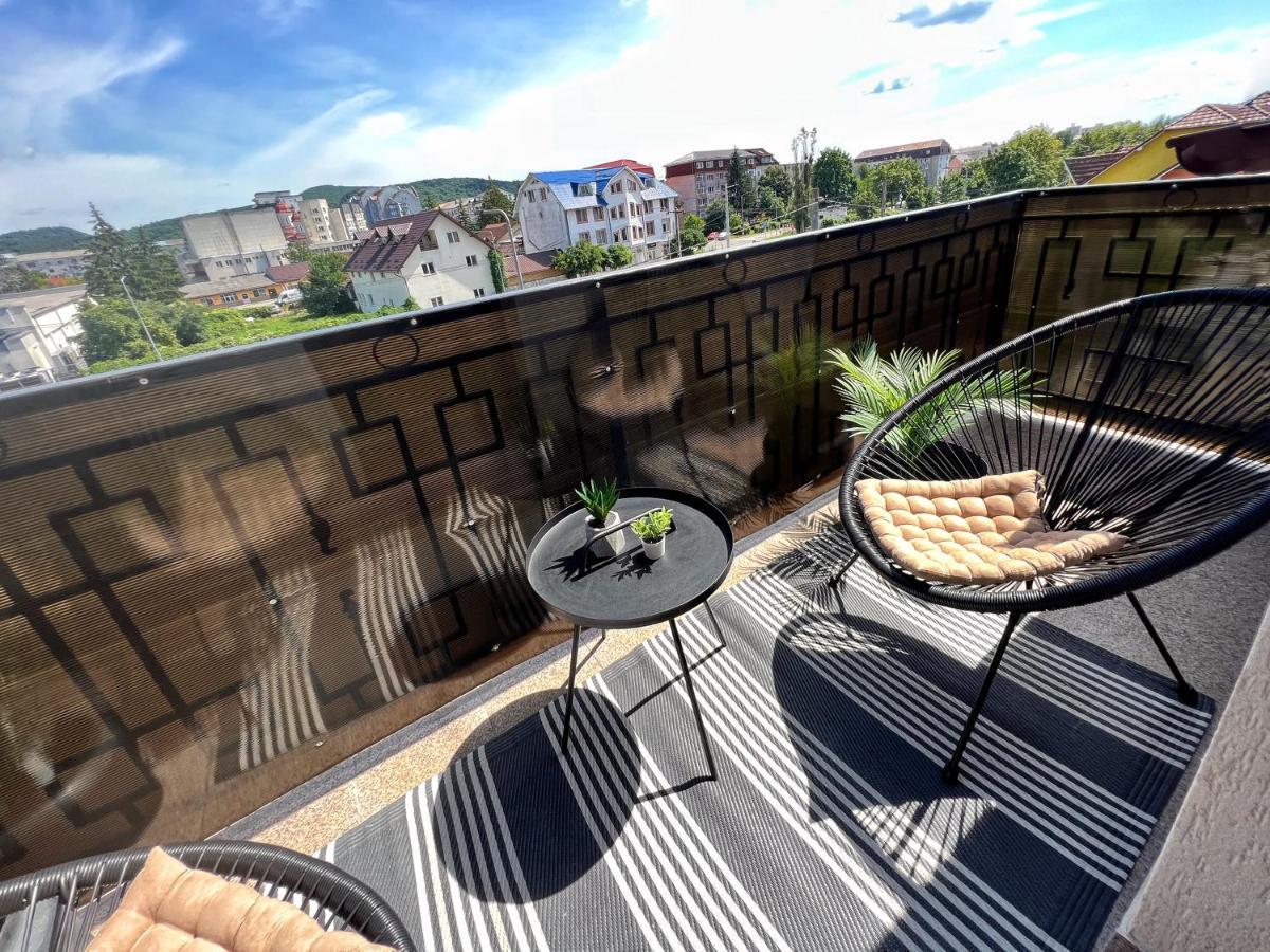 Studio Poienii - A Cozy Stay 5 Min Away From The Center Bistriţa Εξωτερικό φωτογραφία