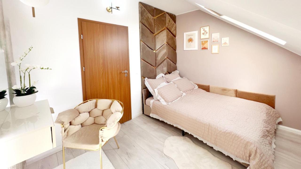 Studio Poienii - A Cozy Stay 5 Min Away From The Center Bistriţa Εξωτερικό φωτογραφία